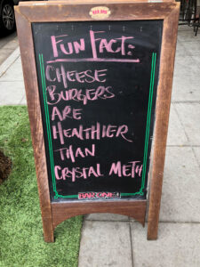 Stupid Bar Memes funnybretaurantbsigns5